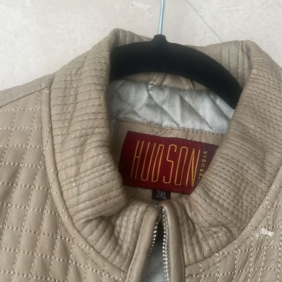 🔥🔥Rare…. HUDSON OUTERWEAR REAL LEATHER BOMBER JACKET CREAM OFF WHITE MENS 3XL - Picture 4 of 15